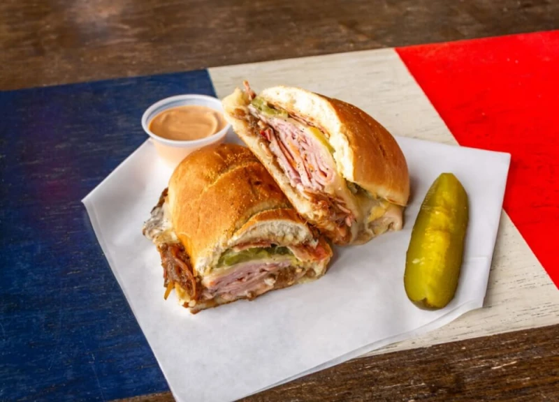 A Seattle Visitor’s Guide to Wallingford: Food, Drinks and Things to Do